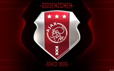 海博电竞焦点-利瓦科维奇扑救动作被做成了游戏特效